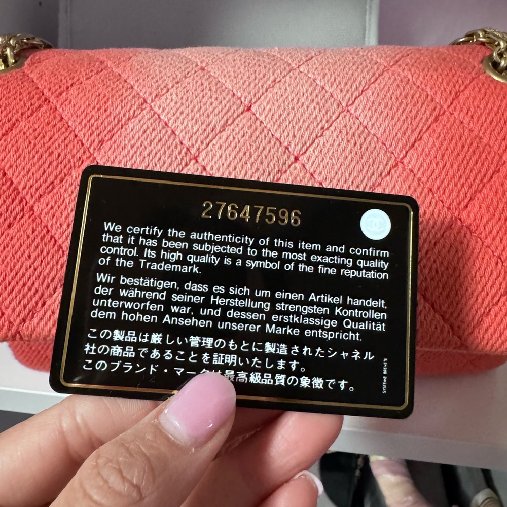 Chanel - Picture 5 of 5